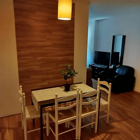 Apartment World Romer *